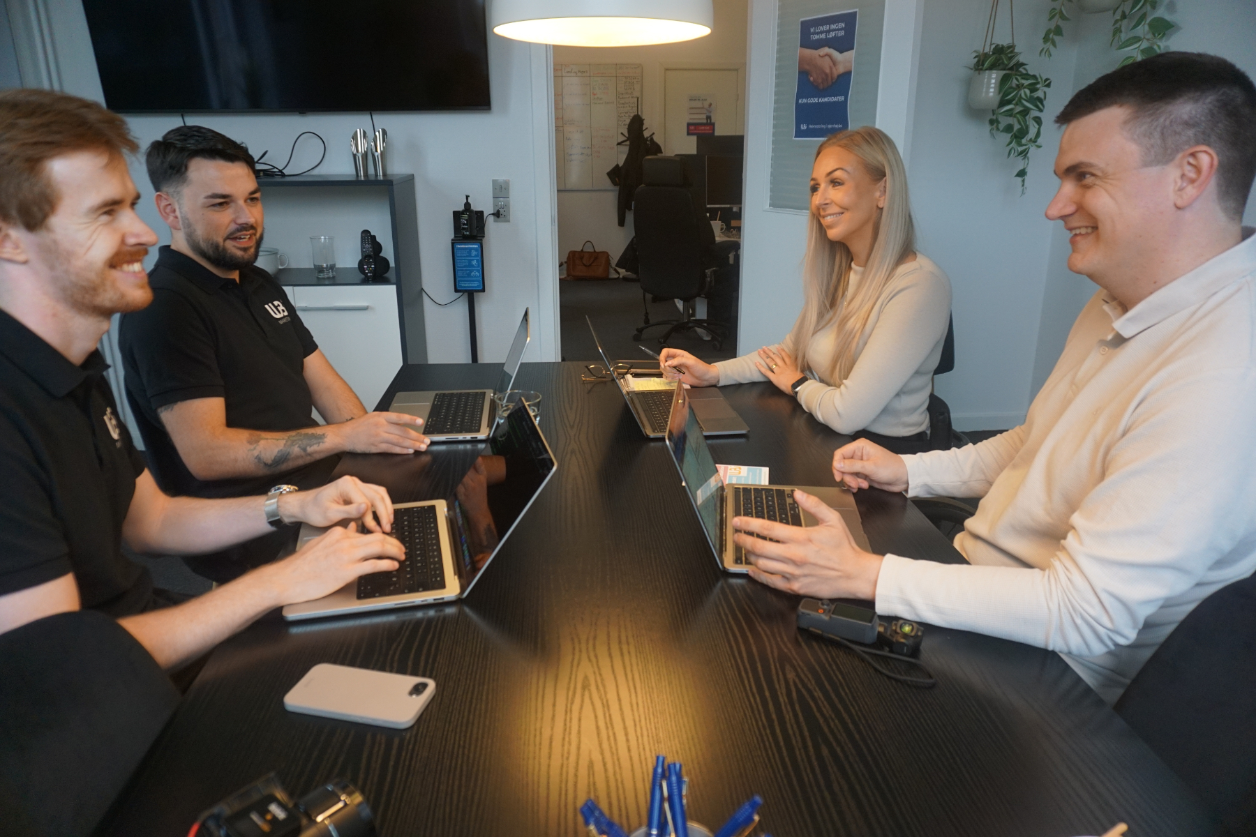 Planlægning af digital løsning og WordPress-hjemmeside for lokal virksomhed